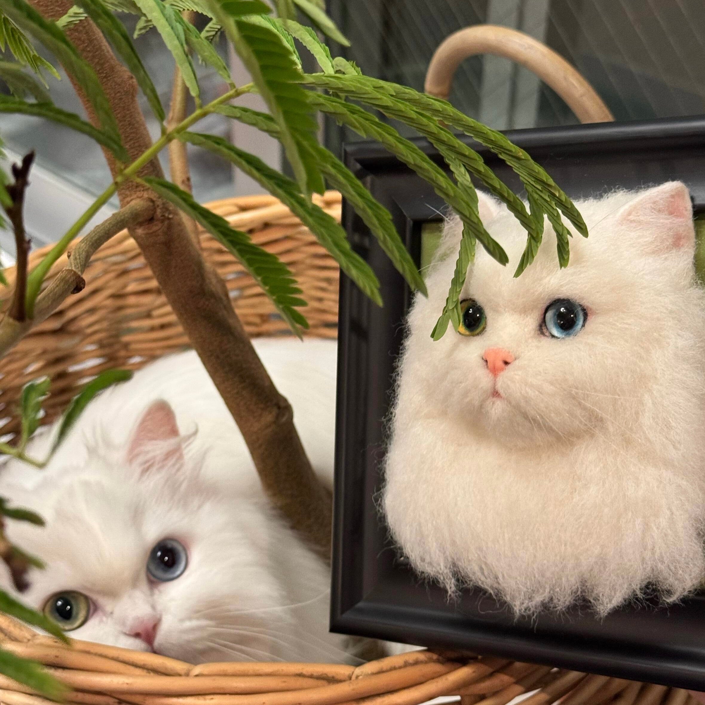 Custom Handmade Wool Felt Pet Portrait 5 Inch Desktop Photo Frame