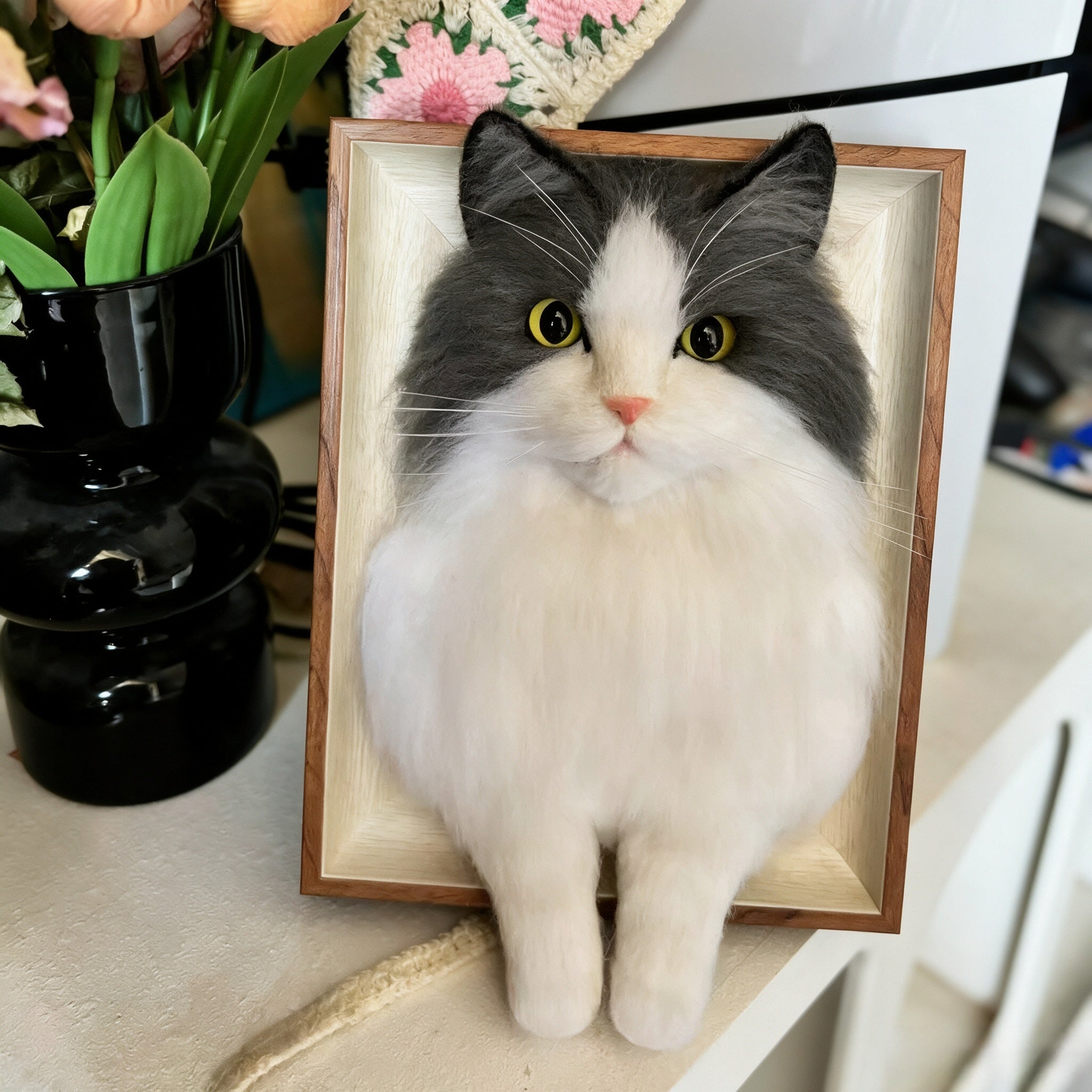 Custom Handmade Wool Felt Pet Portrait | 6 Inch Paw Decor Desktop Photo Frame