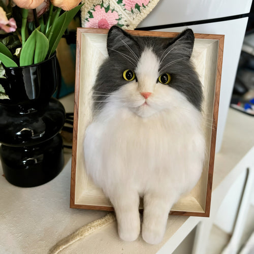 Custom Handmade Wool Felt Pet Portrait | 6 Inch Paw Decor Desktop Photo Frame