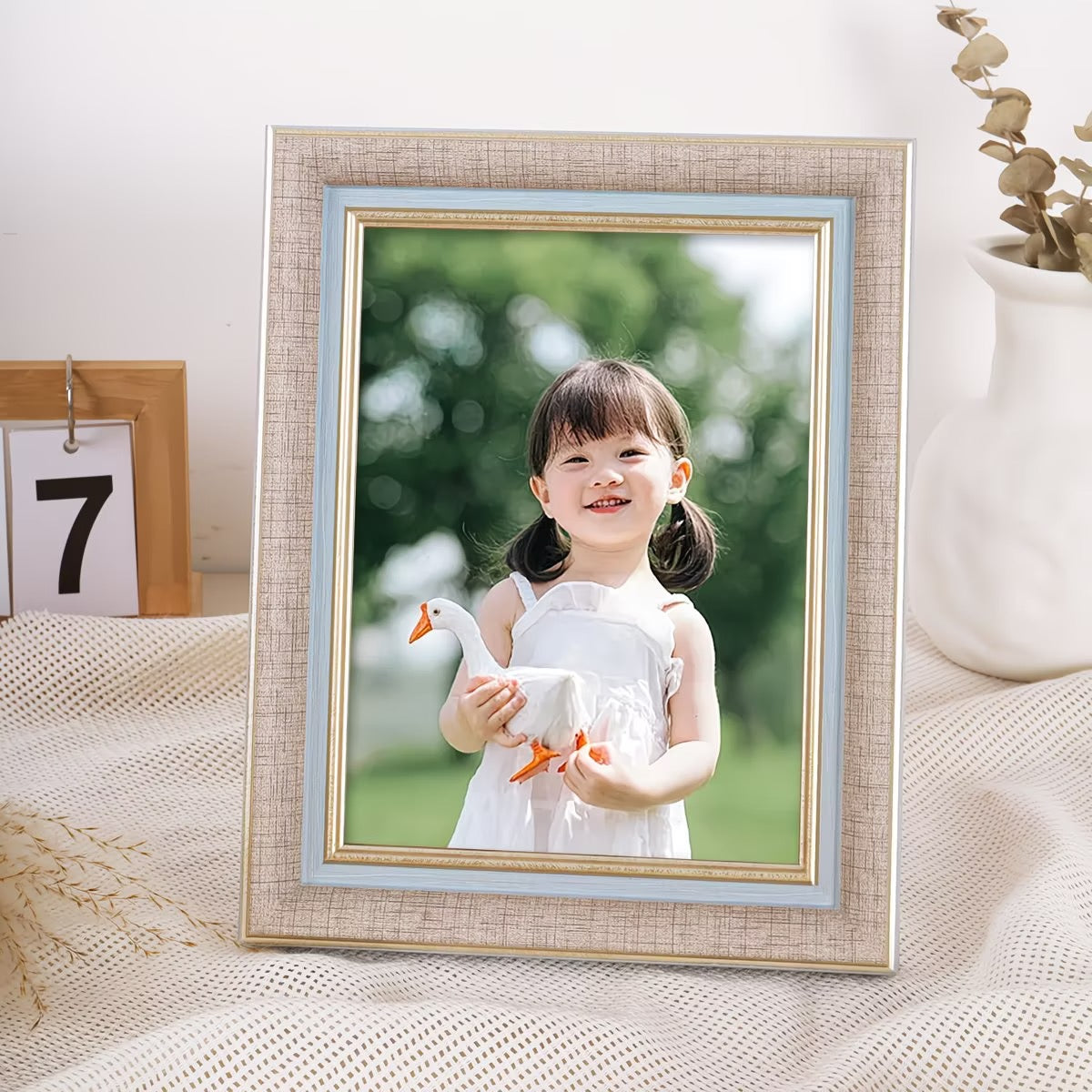 Custom Handmade Wool Felt Pet Portrait | 6 Inch Paw Decor Desktop Photo Frame
